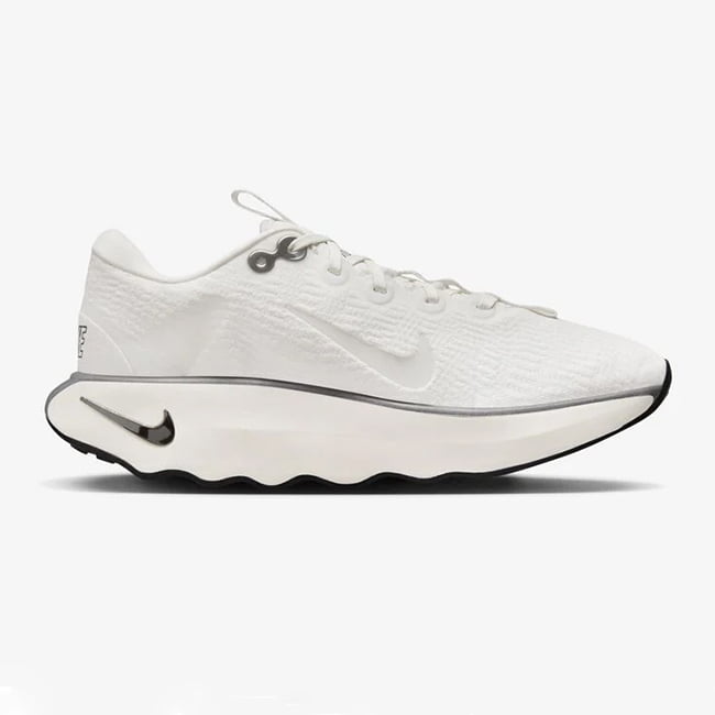 Nike Motiva White