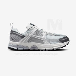 Nike Vomero 5