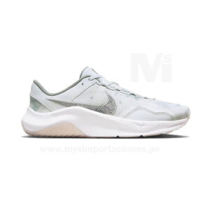 Nike Legend Essential 3