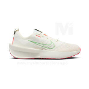 NIKE INTERACT RUN