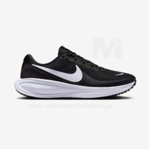 Nike Revolution 8