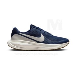 Nike Revolution 8 H