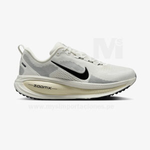 Nike Vomero 18 Crem