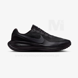 Nike Revolution 8 Black