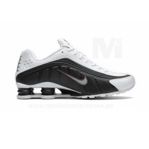 Nike Shox R4
